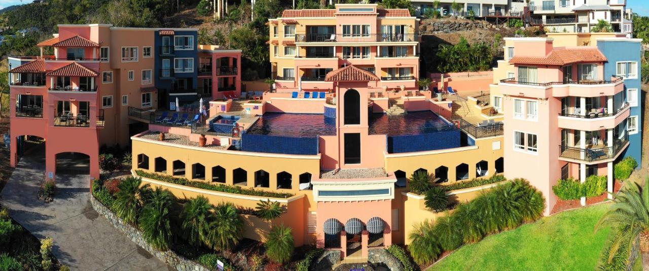 Martinique Whitsunday Resort Airlie Beach Exterior photo
